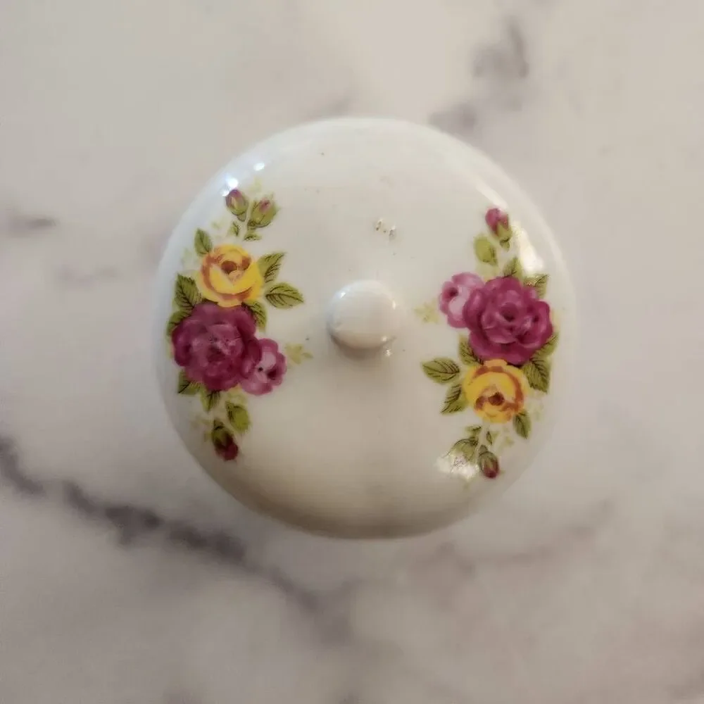 Vintage apple ceramic floral trinket box cream porcelain round with lid jewelry
